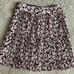 J Crew Red & White Daisies on Navy Blue Sz 6 Fully lined
